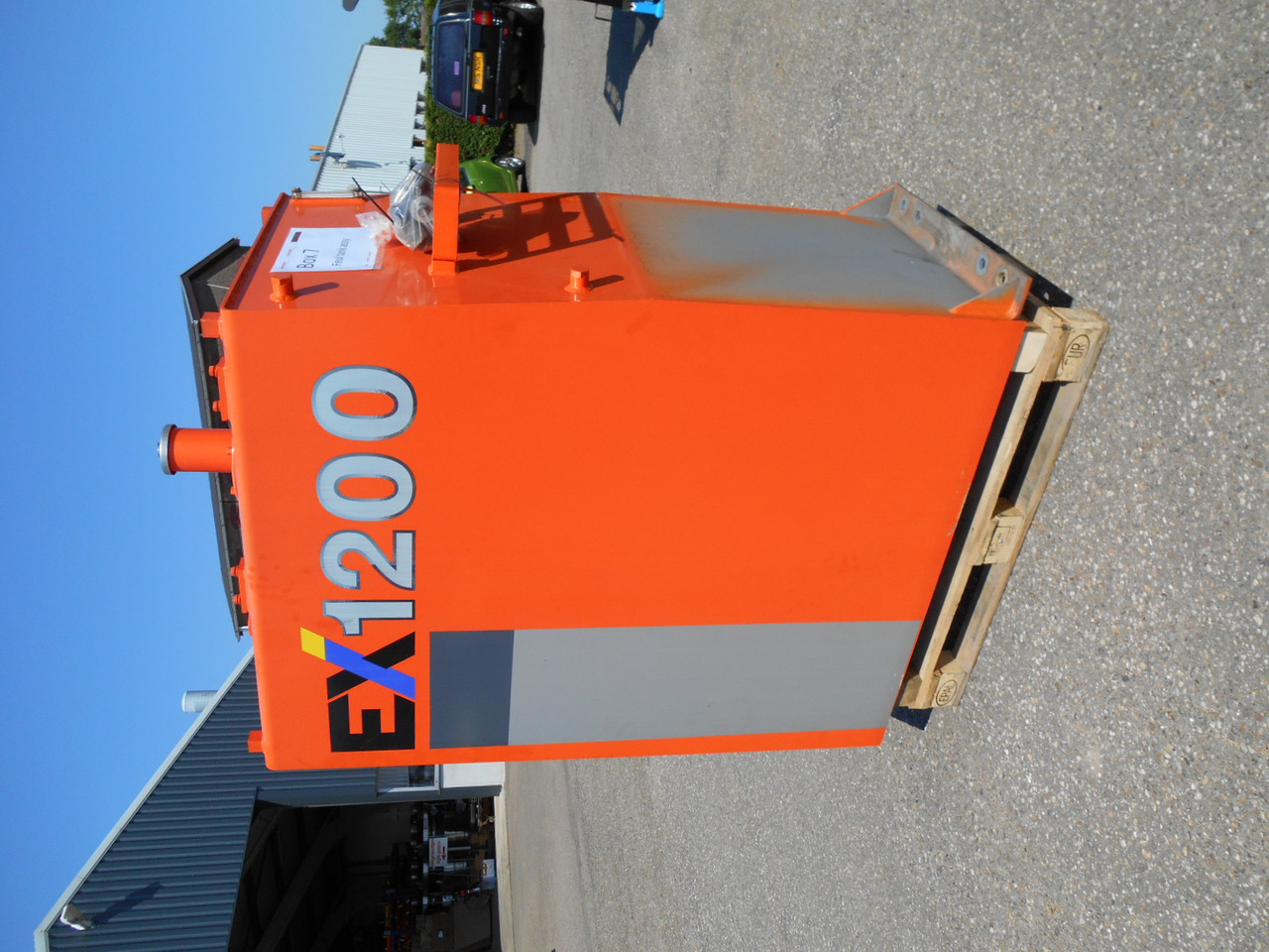 Hitachi EX1200-6 - 9278777 - Kraftstofftank für Baumaschine: das Bild 5 Hitachi EX1200-6 - 9278777 - Kraftstofftank für Baumaschine: das Bild 5