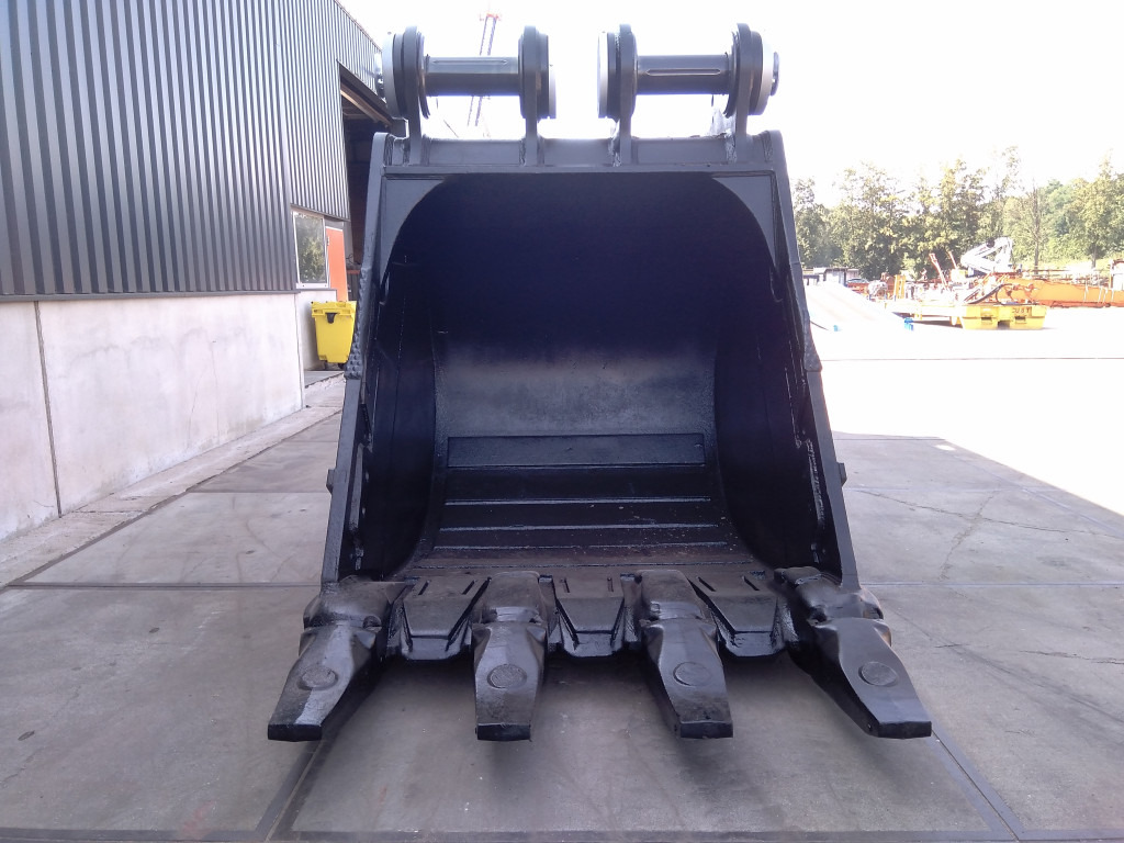 Hitachi EX2500-5 - - - Baggerschaufel: das Bild 1 Hitachi EX2500-5 - - - Baggerschaufel: das Bild 1