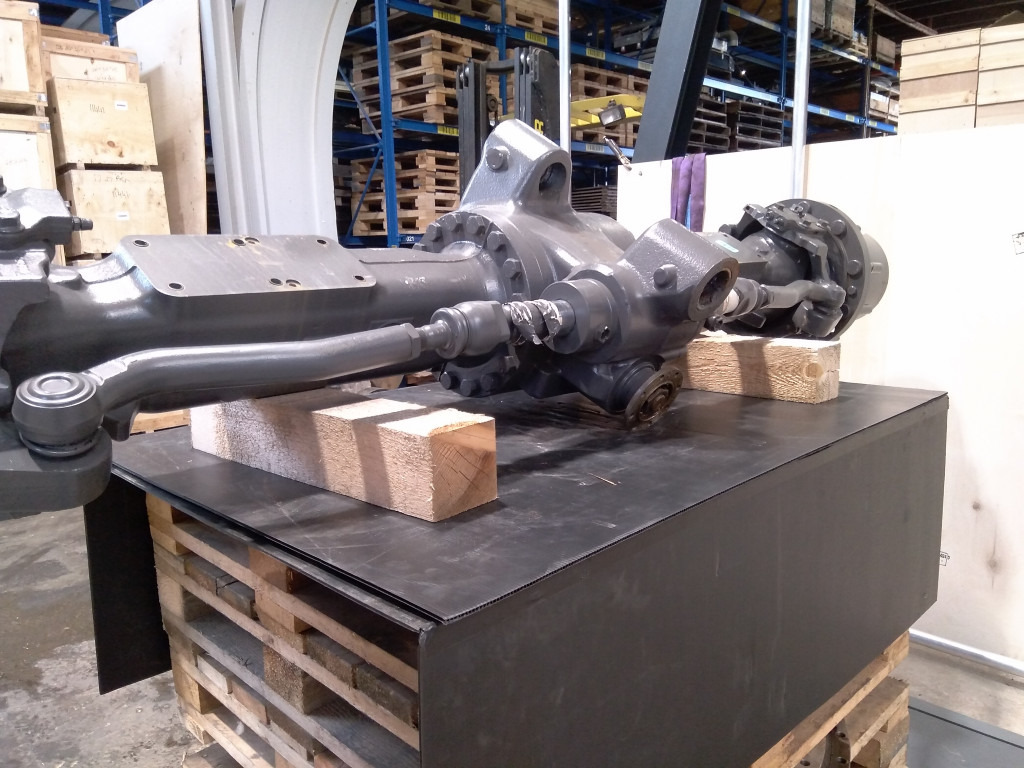 Hitachi HYA00035427 - Vorderachse für Baumaschine: das Bild 5 Hitachi HYA00035427 - Vorderachse für Baumaschine: das Bild 5