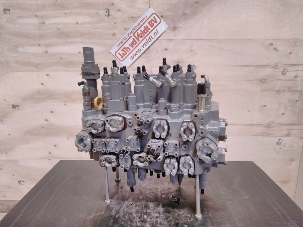 Hitachi YA00028034 - Hydraulik ventil für Baumaschine: das Bild 1 Hitachi YA00028034 - Hydraulik ventil für Baumaschine: das Bild 1