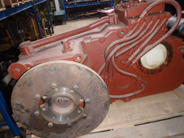 ZF 4644006058 - Getriebe für Baumaschine: das Bild 2 ZF 4644006058 - Getriebe für Baumaschine: das Bild 2