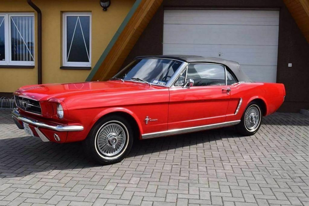 Ford Mustang Cabriolet - PKW: das Bild 2 Ford Mustang Cabriolet - PKW: das Bild 2