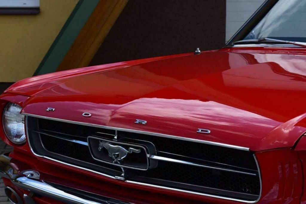 Ford Mustang Cabriolet - PKW: das Bild 1 Ford Mustang Cabriolet - PKW: das Bild 1