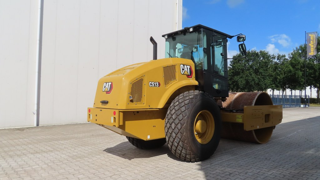 Caterpillar CS13 - Walzenzug: das Bild 2 Caterpillar CS13 - Walzenzug: das Bild 2