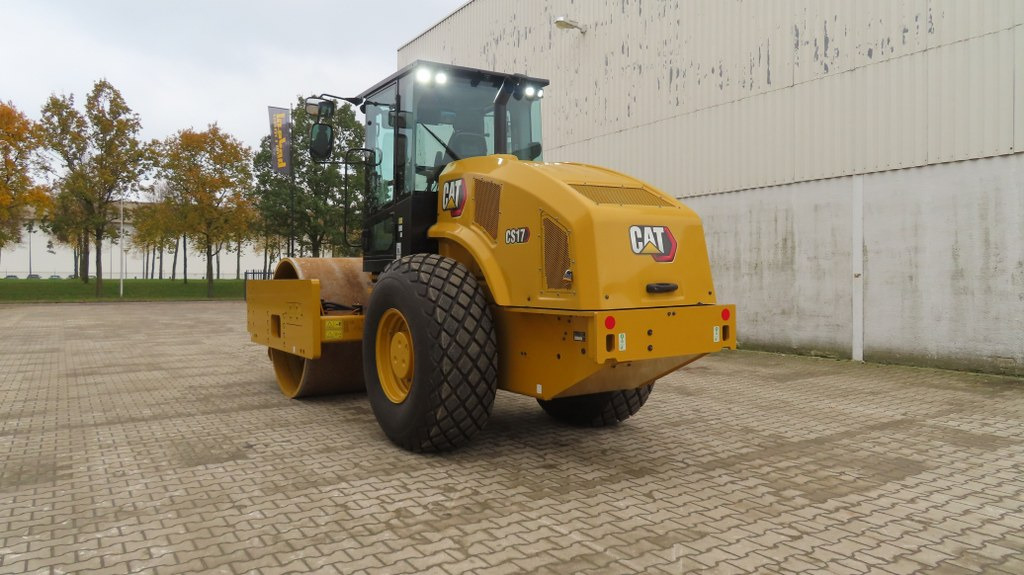 Caterpillar CS17 - Walzenzug: das Bild 4 Caterpillar CS17 - Walzenzug: das Bild 4