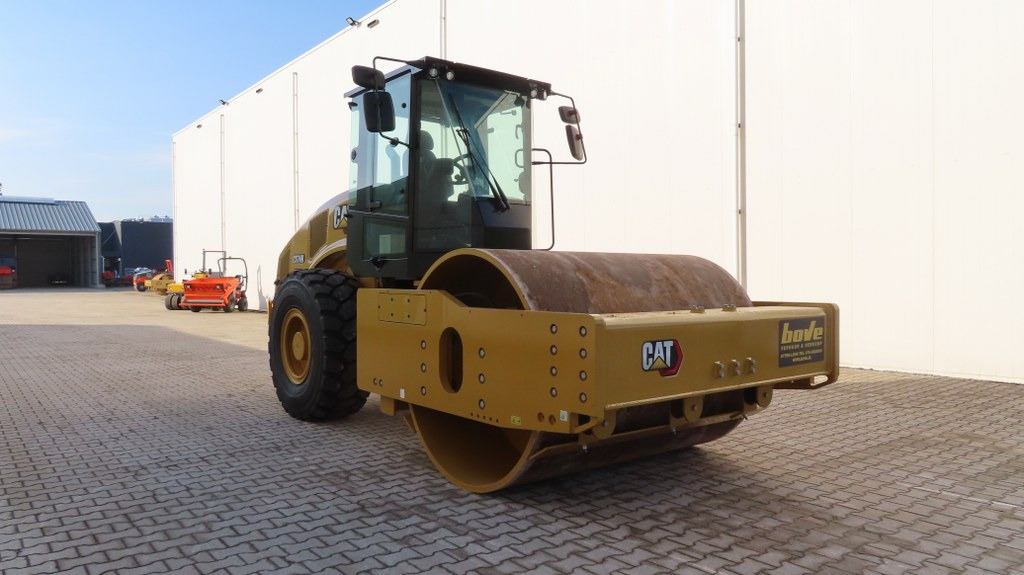 Walzenzug Caterpillar CS74B: das Bild 8