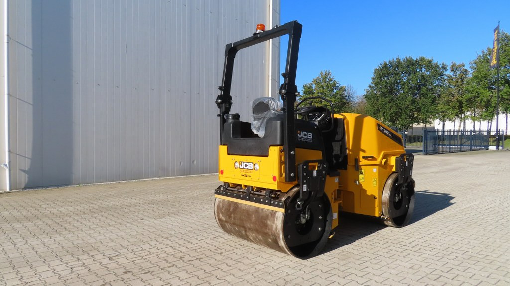 JCB CT380-130 - Straßenwalze: das Bild 2 JCB CT380-130 - Straßenwalze: das Bild 2