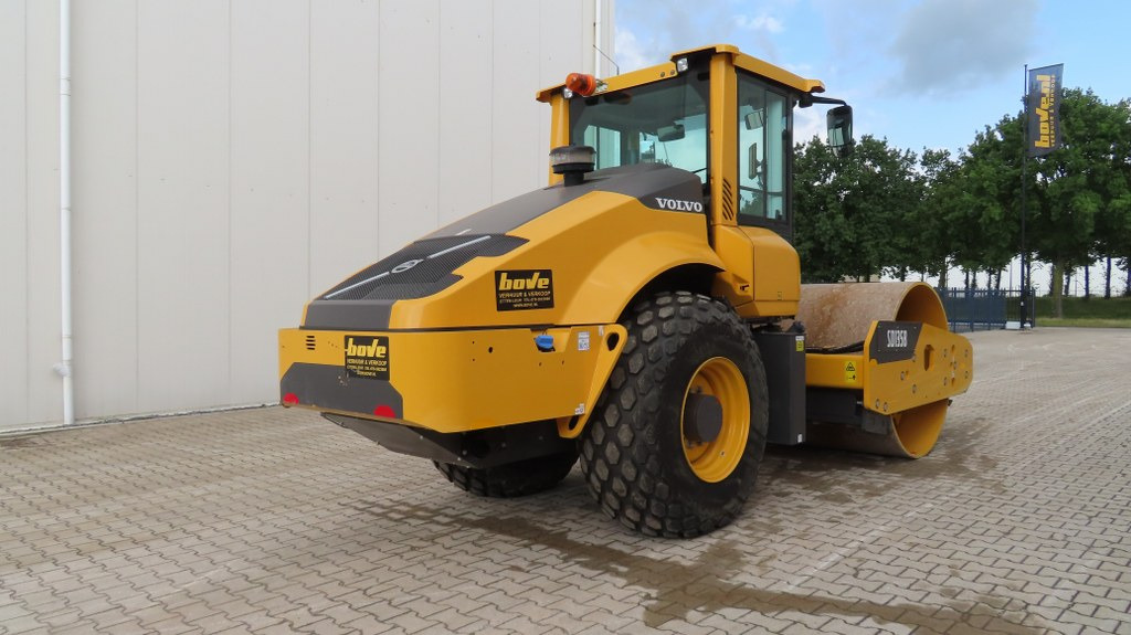 Volvo SD 135 B - Walzenzug: das Bild 2 Volvo SD 135 B - Walzenzug: das Bild 2