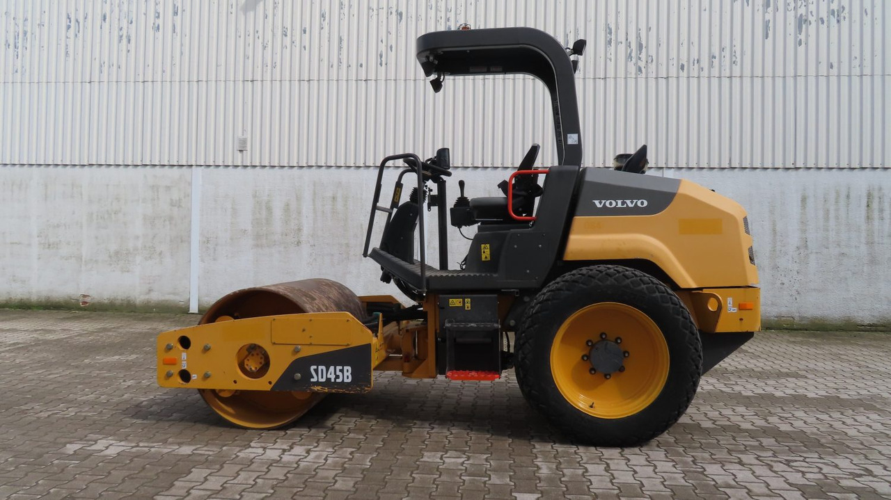 Volvo SD 45 B - Walzenzug: das Bild 5 Volvo SD 45 B - Walzenzug: das Bild 5