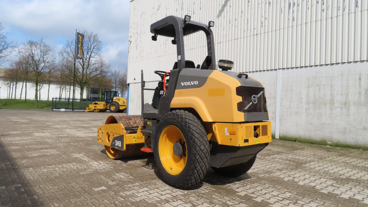 Volvo SD 45 B - Walzenzug: das Bild 4 Volvo SD 45 B - Walzenzug: das Bild 4