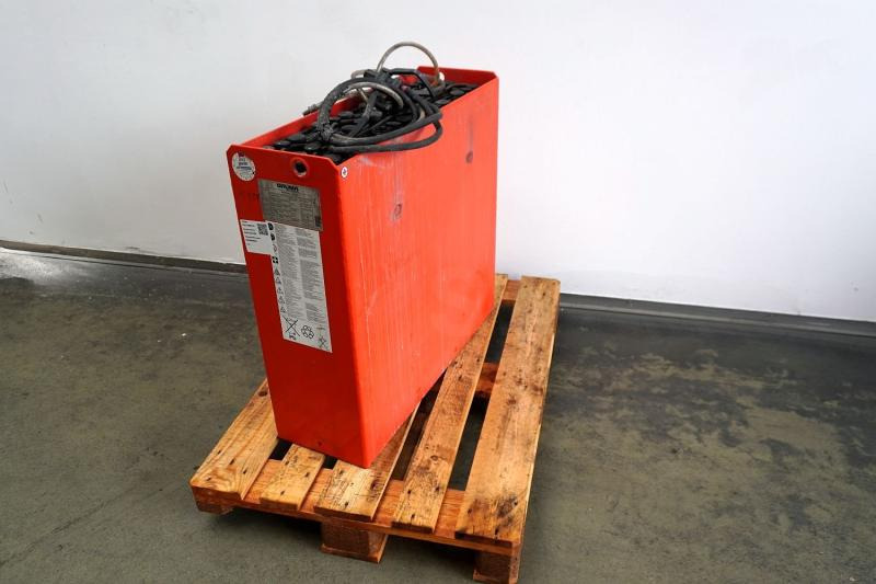 GRUMA 24 Volt 4 PzS 620 Ah - Batterie für Flurförderzeug: das Bild 1 GRUMA 24 Volt 4 PzS 620 Ah - Batterie für Flurförderzeug: das Bild 1
