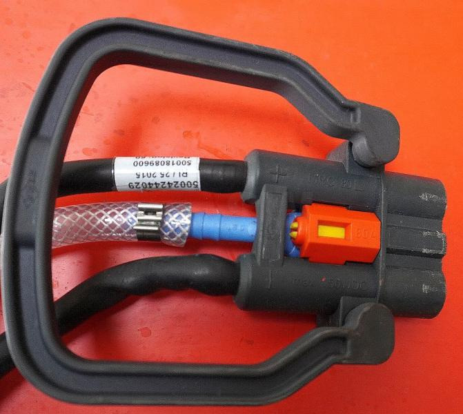 HAWKER 24 Volt 3 PzB 225 Ah - Batterie für Flurförderzeug: das Bild 4 HAWKER 24 Volt 3 PzB 225 Ah - Batterie für Flurförderzeug: das Bild 4