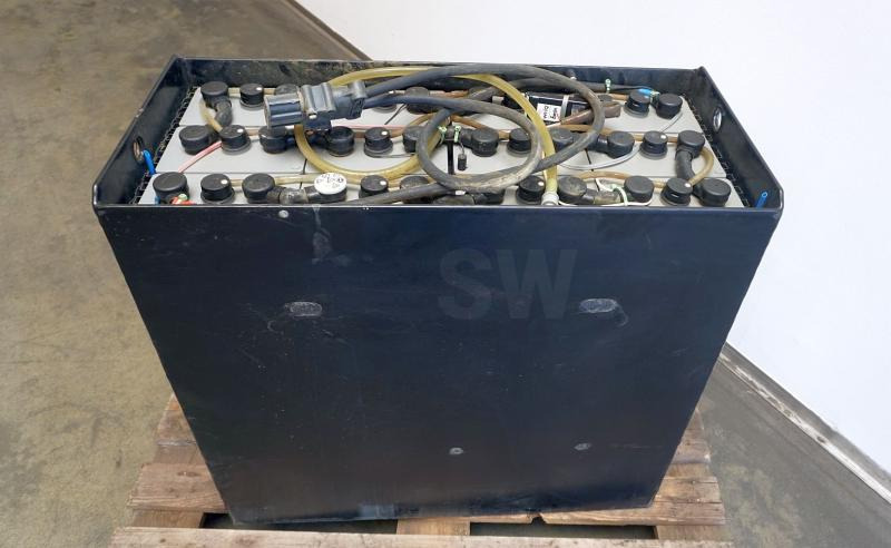 HAWKER 24 Volt 6 PzS 930 Ah - Batterie für Flurförderzeug: das Bild 2 HAWKER 24 Volt 6 PzS 930 Ah - Batterie für Flurförderzeug: das Bild 2
