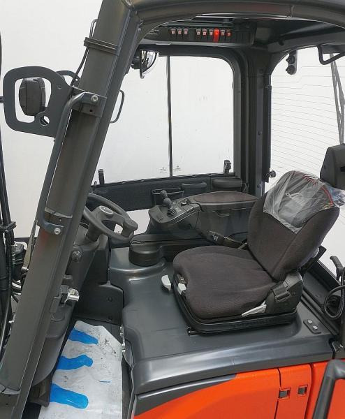 Linde E 16 C EVO 386-02 - Elektrostapler: das Bild 3 Linde E 16 C EVO 386-02 - Elektrostapler: das Bild 3