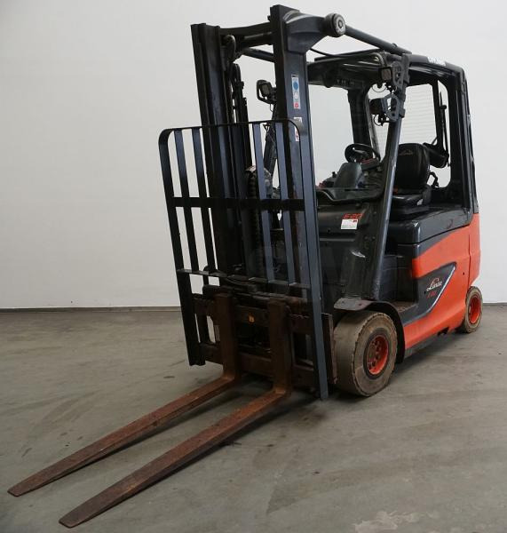 Linde E 20/600 H 387 - Elektrostapler: das Bild 1 Linde E 20/600 H 387 - Elektrostapler: das Bild 1