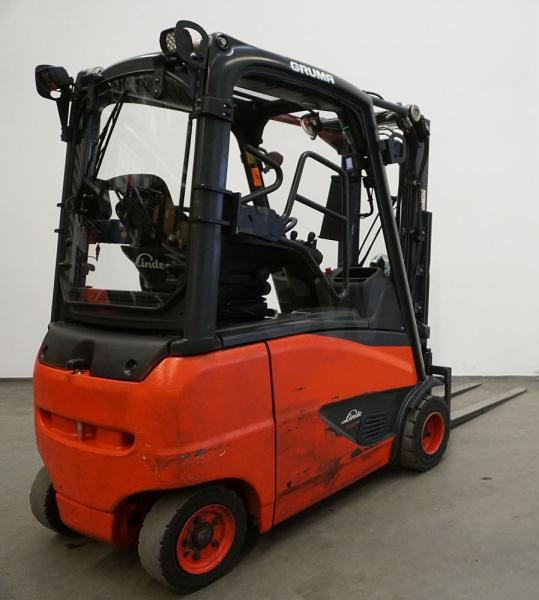Linde E 20 PH EVO 386-02 - Elektrostapler: das Bild 2 Linde E 20 PH EVO 386-02 - Elektrostapler: das Bild 2