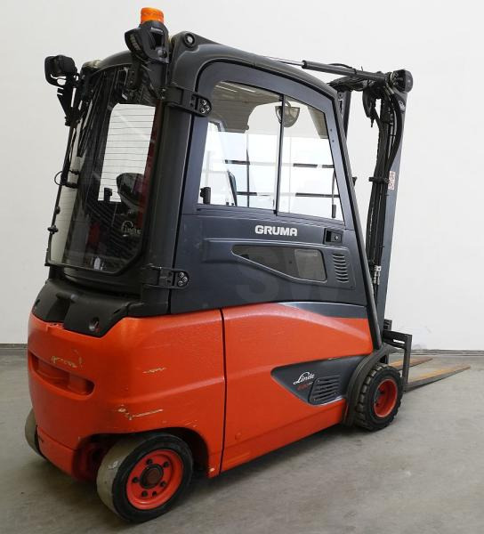 Linde E 20 PH EVO 386-02 - Elektrostapler: das Bild 2 Linde E 20 PH EVO 386-02 - Elektrostapler: das Bild 2