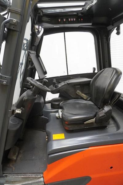 Linde E 20 PL EVO 386-02 - Elektrostapler: das Bild 3 Linde E 20 PL EVO 386-02 - Elektrostapler: das Bild 3