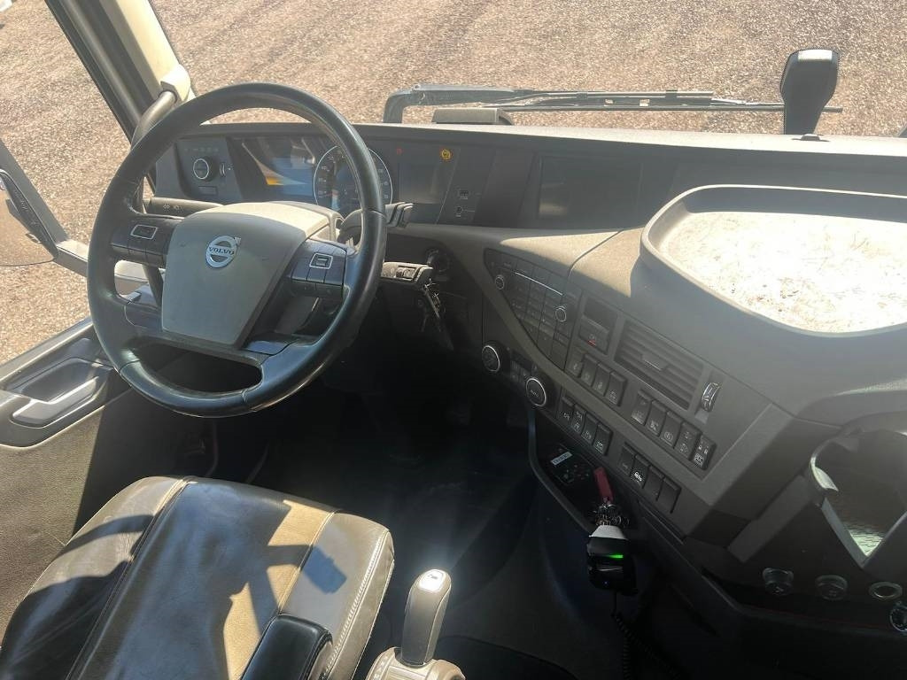 Volvo FH460 serie 0826 - Kühlkoffer LKW: das Bild 4 Volvo FH460 serie 0826 - Kühlkoffer LKW: das Bild 4