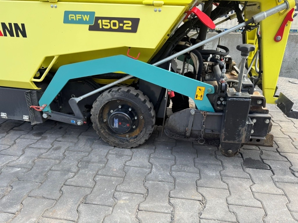 Ammann AFW 150-2 - Asphaltfertiger/ Straßenfertiger: das Bild 5 Ammann AFW 150-2 - Asphaltfertiger/ Straßenfertiger: das Bild 5