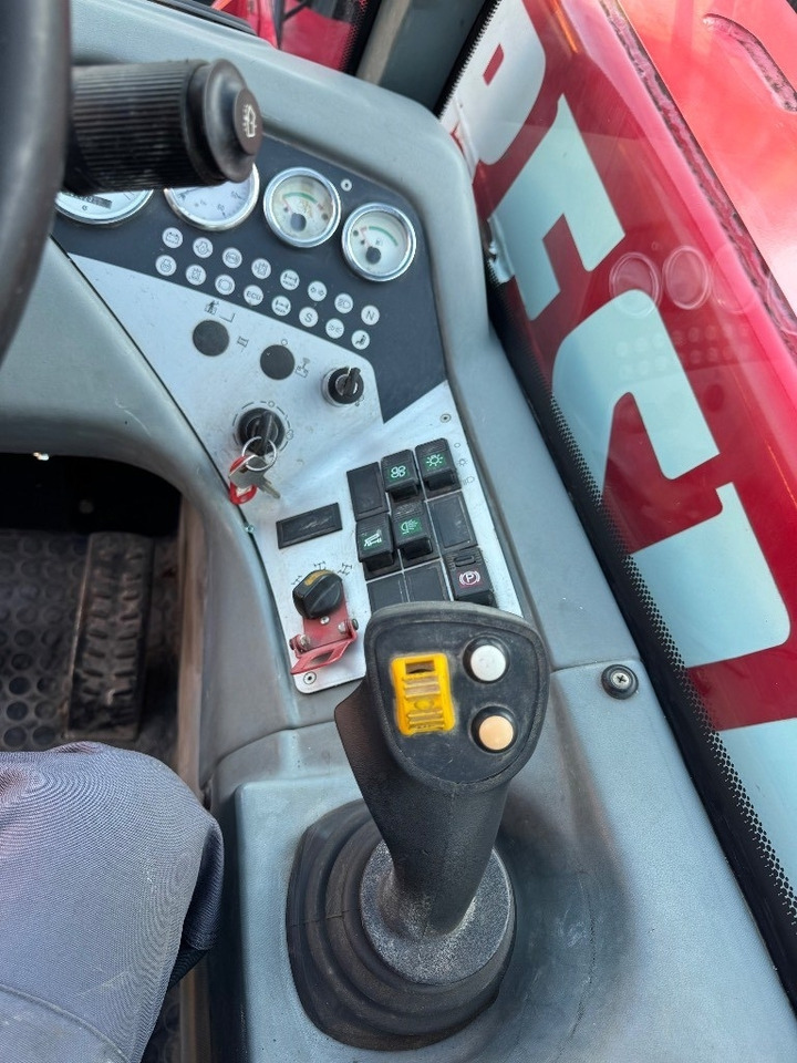 Teleskoplader Faresin FH 3000/08: das Bild 16