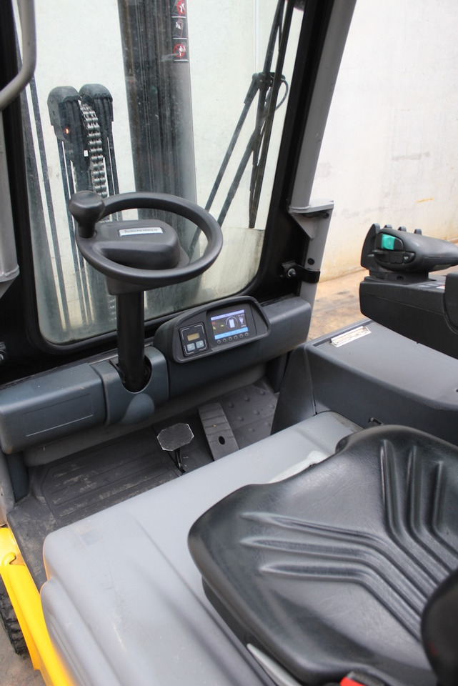 Elektrostapler Jungheinrich EFG 320 545 DZ: das Bild 7 Elektrostapler Jungheinrich EFG 320 545 DZ: das Bild 7