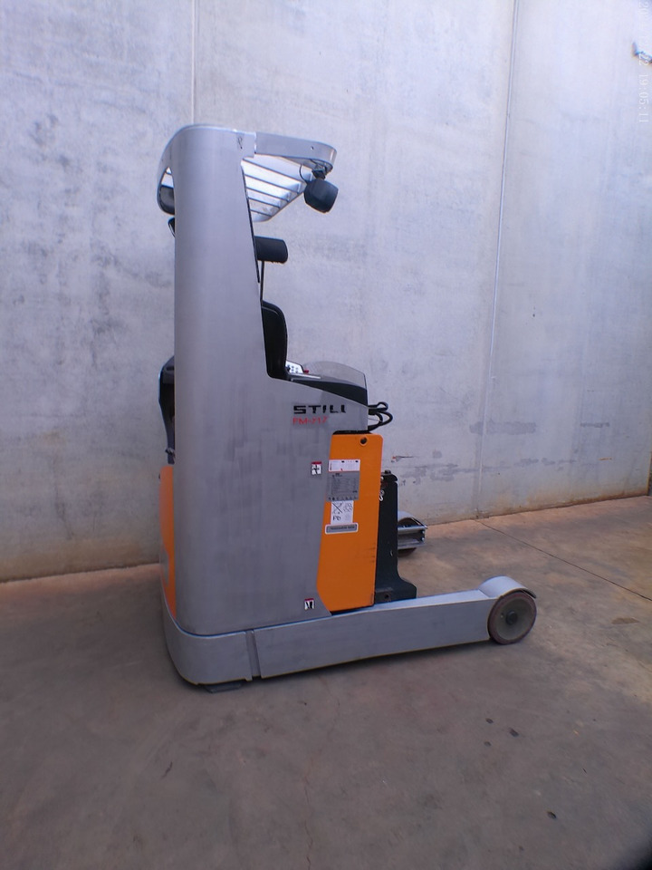 Still FM-X17 - Schubmaststapler: das Bild 2 Still FM-X17 - Schubmaststapler: das Bild 2