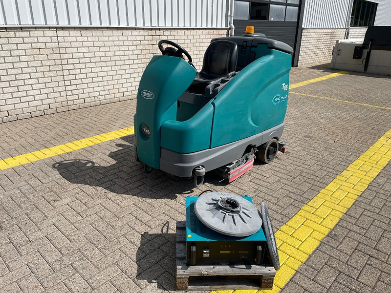 TENNANT T 16 - Kehrmaschine: das Bild 4 TENNANT T 16 - Kehrmaschine: das Bild 4