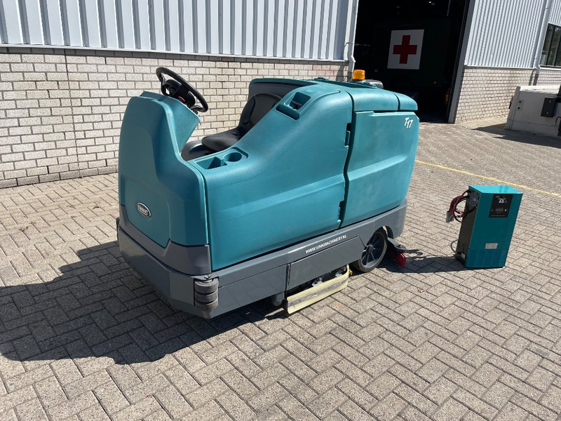 TENNANT T 17 SOLD - Kehrmaschine: das Bild 5 TENNANT T 17 SOLD - Kehrmaschine: das Bild 5