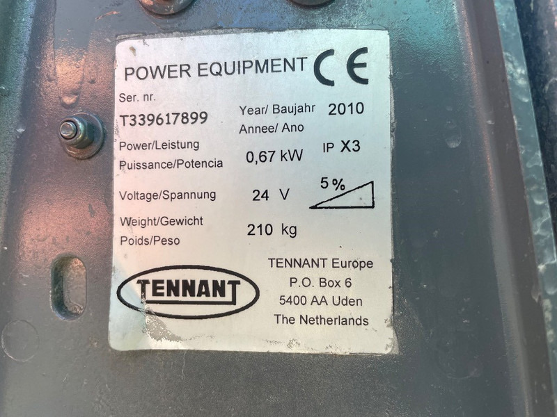 TENNANT T 3 - Kehrmaschine: das Bild 3 TENNANT T 3 - Kehrmaschine: das Bild 3