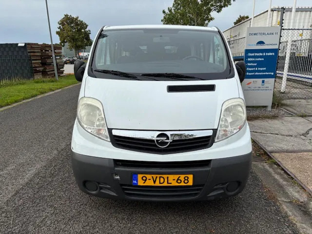 Opel Vivaro 2 2.0Cdti /84kW-E4 crew cab L2H1 - Kleintransporter, Transporter mit Doppelkabine: das Bild 2 Opel Vivaro 2 2.0Cdti /84kW-E4 crew cab L2H1 - Kleintransporter, Transporter mit Doppelkabine: das Bild 2