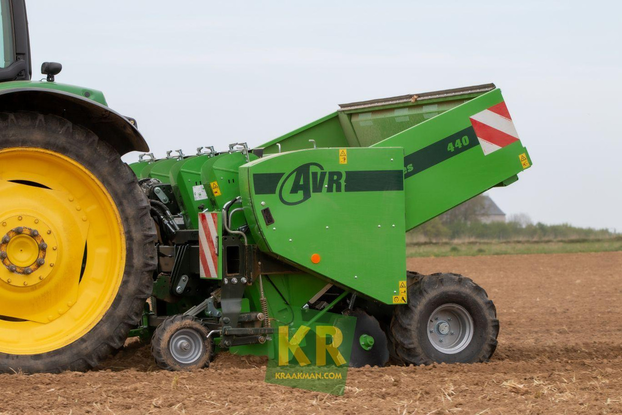 AVR Ceres 440 - Sätechnik: das Bild 1 AVR Ceres 440 - Sätechnik: das Bild 1