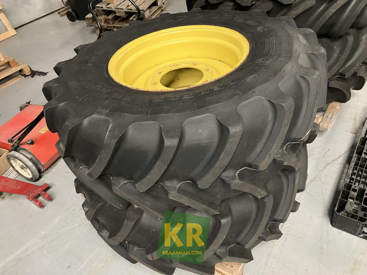 Firestone Banden Firestone - Reifen für Landmaschine: das Bild 2 Firestone Banden Firestone - Reifen für Landmaschine: das Bild 2
