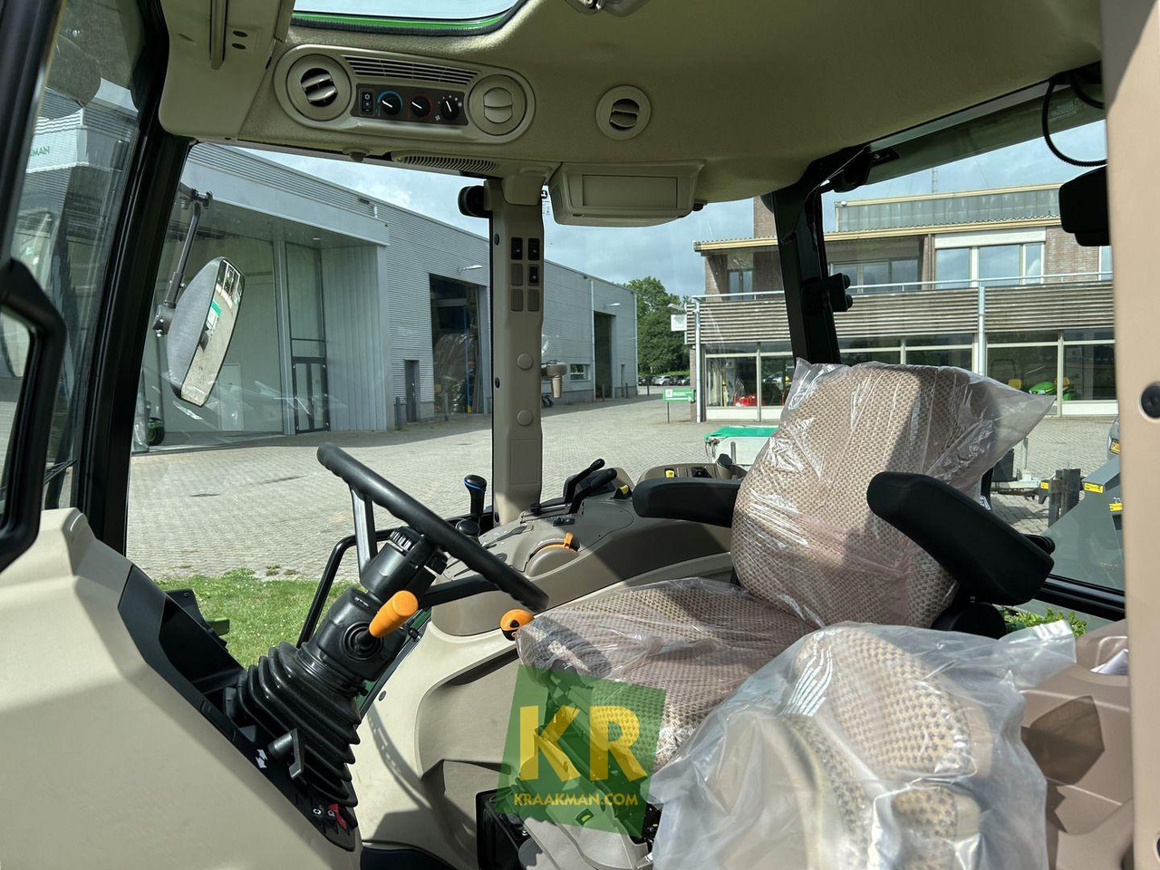 John Deere 5058E - Traktor: das Bild 1 John Deere 5058E - Traktor: das Bild 1