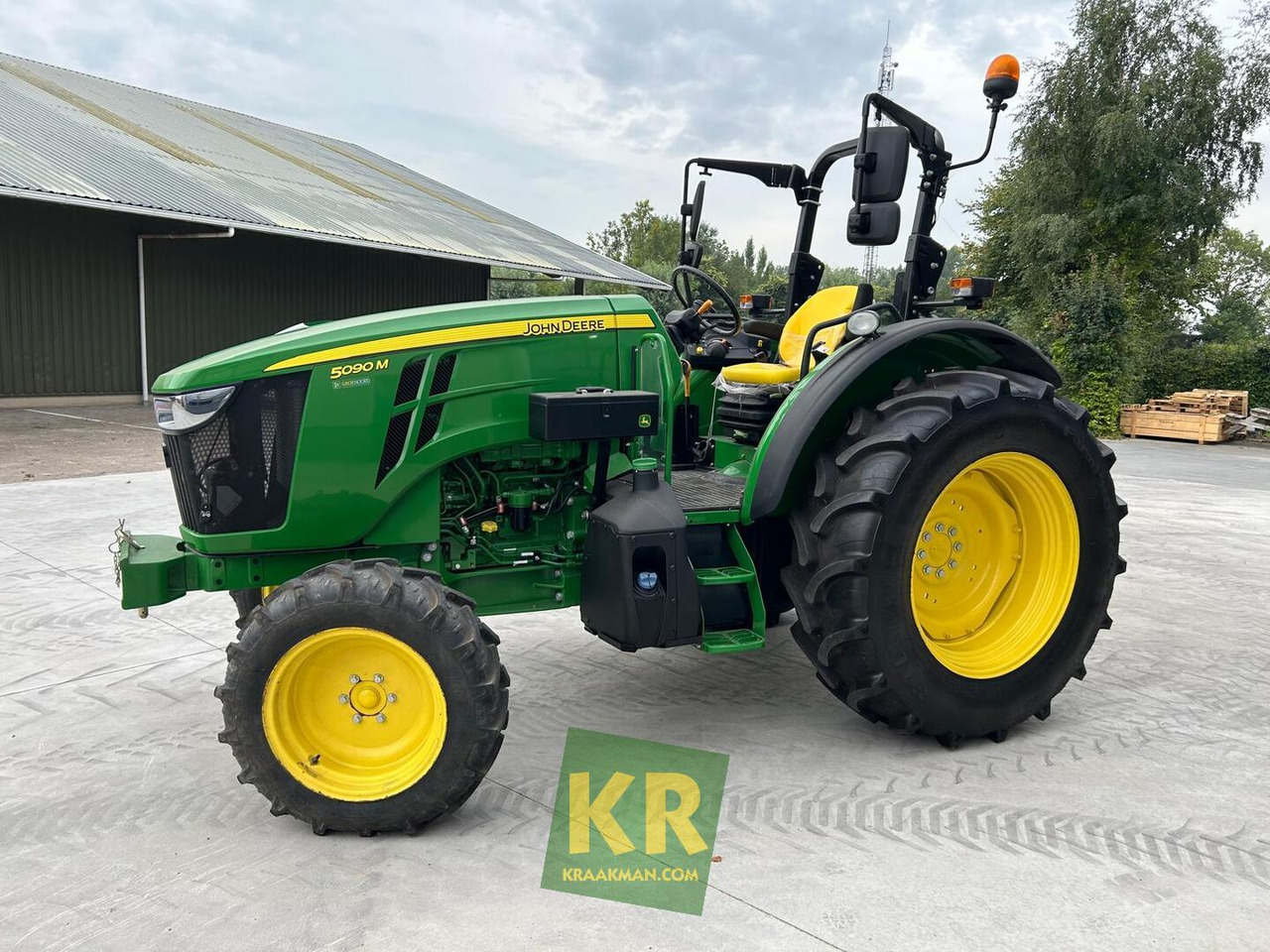 John Deere 5090M - Traktor: das Bild 4 John Deere 5090M - Traktor: das Bild 4