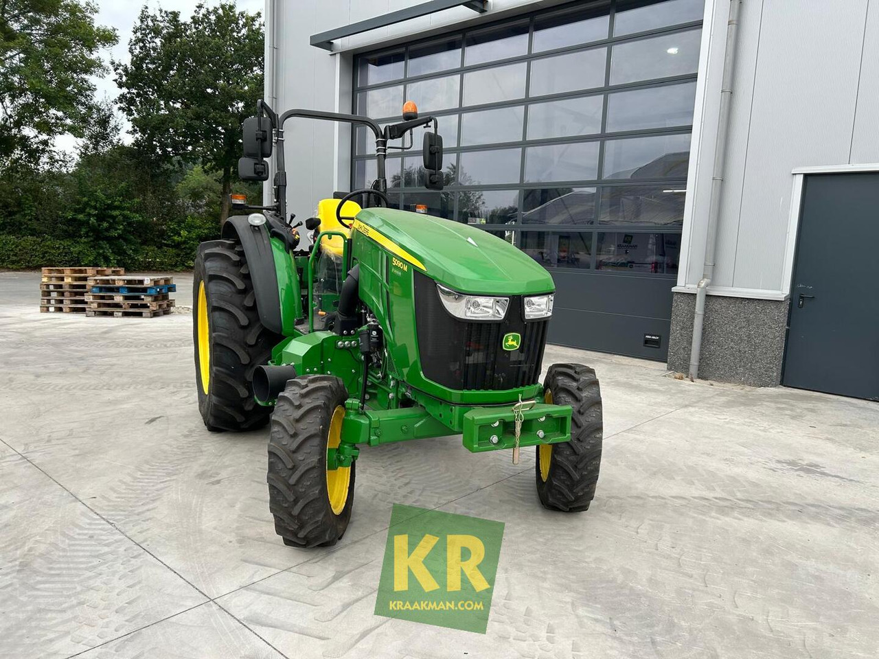 John Deere 5090M - Traktor: das Bild 3 John Deere 5090M - Traktor: das Bild 3