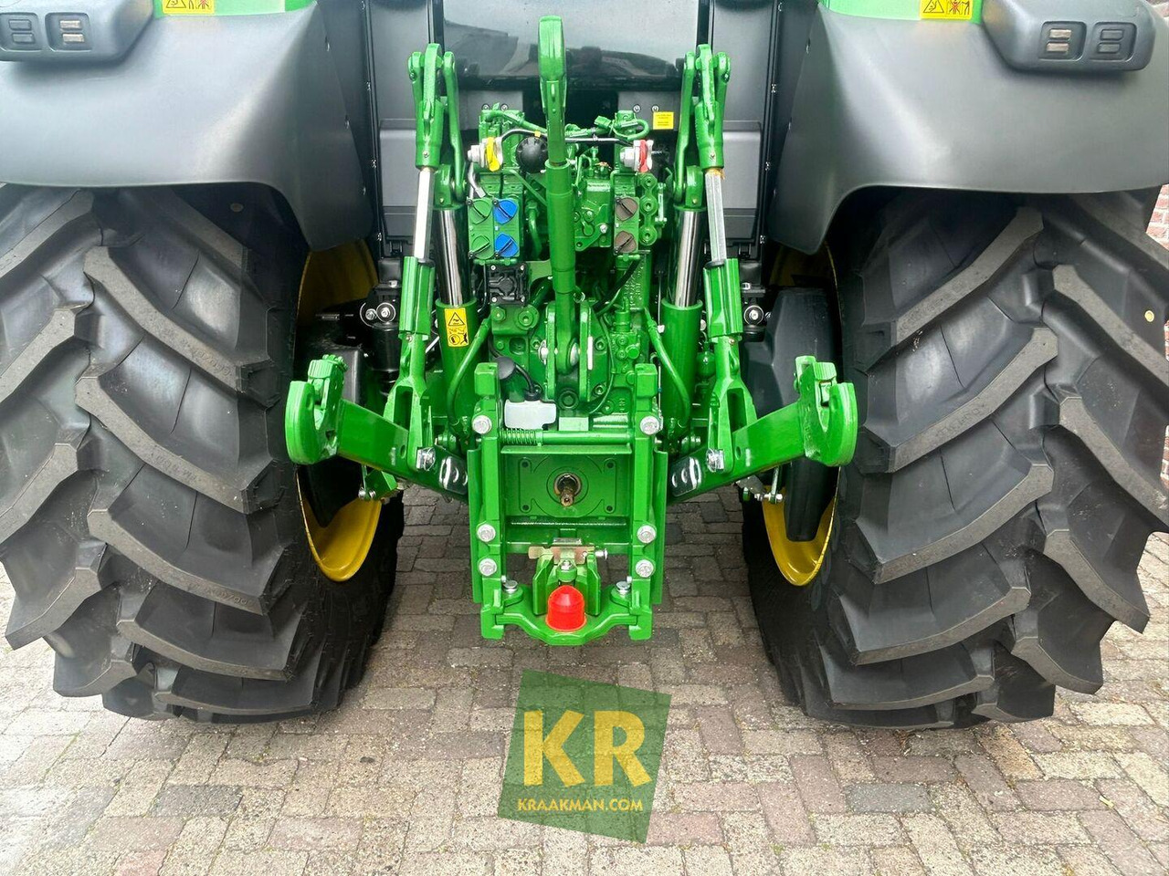 John Deere 6120M - Traktor: das Bild 3 John Deere 6120M - Traktor: das Bild 3