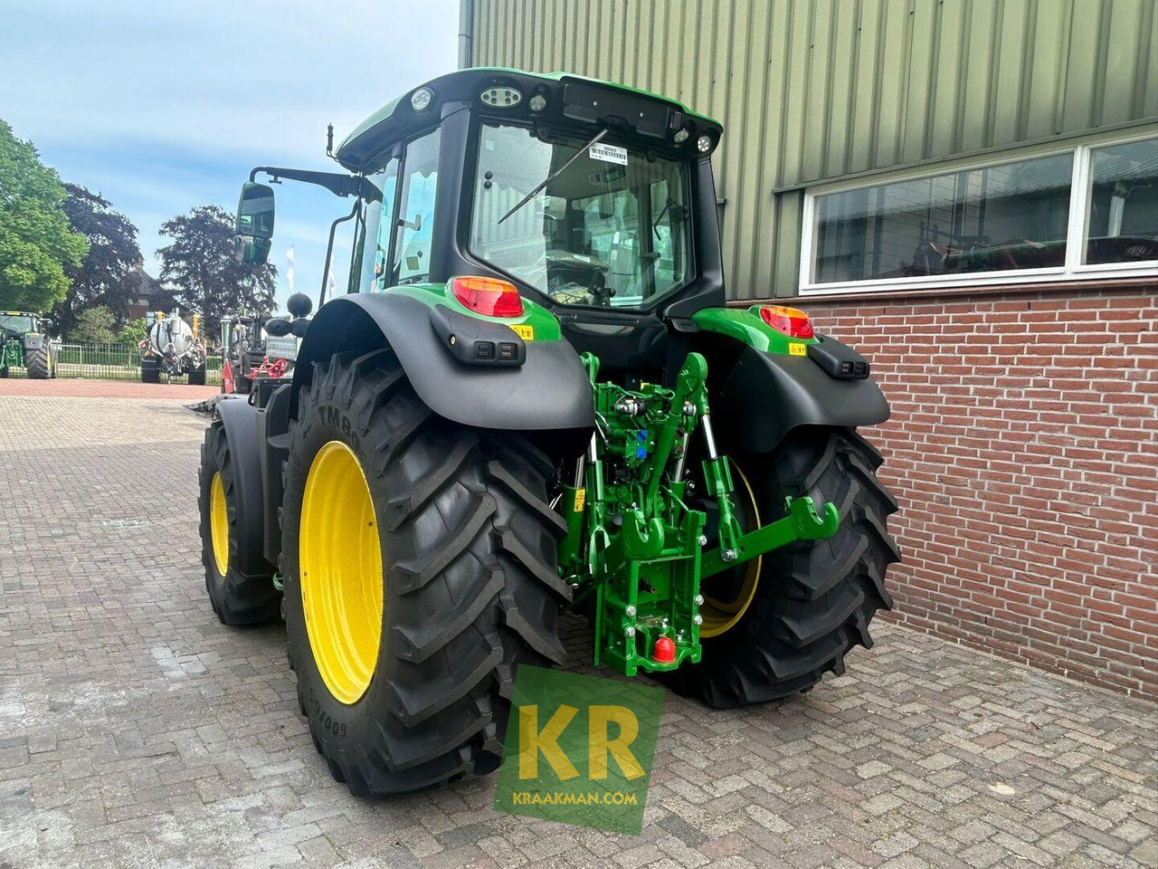 John Deere 6120M - Traktor: das Bild 5 John Deere 6120M - Traktor: das Bild 5