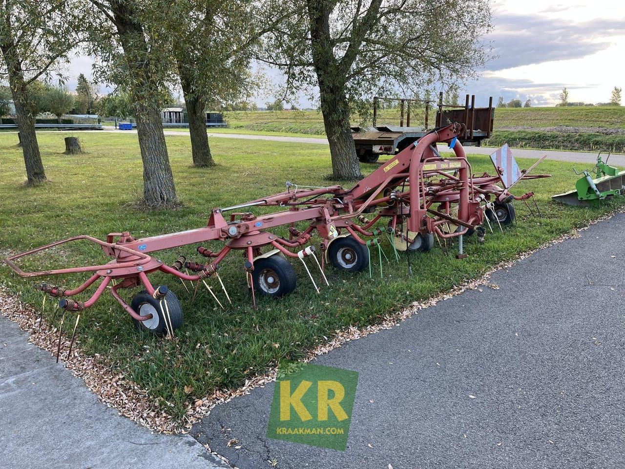 Krone KW 6.40/6 schudder - Heuwender/ Wenderechen: das Bild 2 Krone KW 6.40/6 schudder - Heuwender/ Wenderechen: das Bild 2