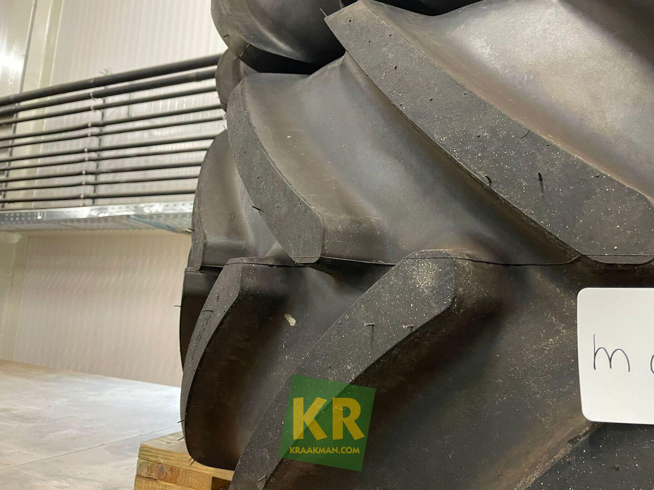 Multibib 540/65R24 Michelin - Komplettrad für Landmaschine: das Bild 2 Multibib 540/65R24 Michelin - Komplettrad für Landmaschine: das Bild 2