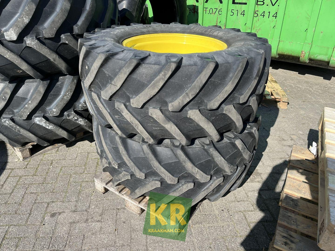 Trelleborg Banden Trelleborg - Komplettrad für Landmaschine: das Bild 1 Trelleborg Banden Trelleborg - Komplettrad für Landmaschine: das Bild 1