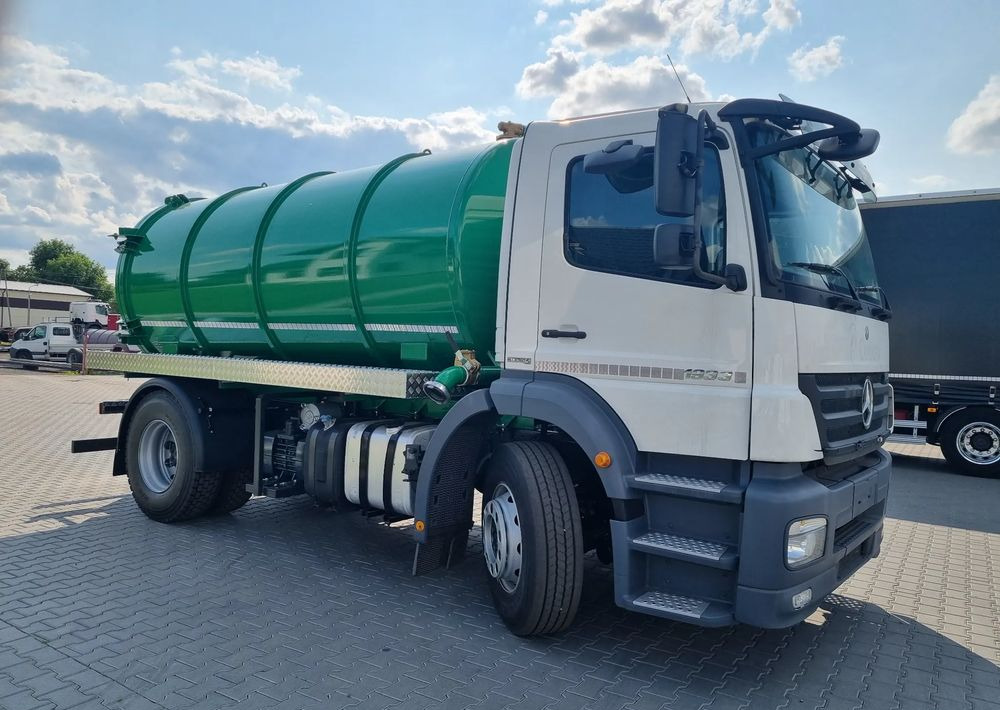 Mercedes-Benz Axor 1829 1833 - Müllwagen: das Bild 2 Mercedes-Benz Axor 1829 1833 - Müllwagen: das Bild 2