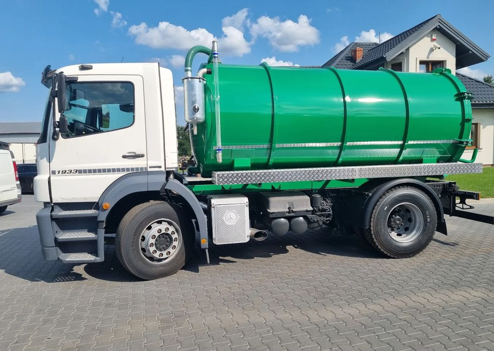 Mercedes-Benz Axor 1829 1833 - Müllwagen: das Bild 3 Mercedes-Benz Axor 1829 1833 - Müllwagen: das Bild 3