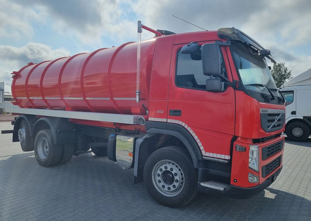 Volvo FM 410 - Müllwagen: das Bild 2 Volvo FM 410 - Müllwagen: das Bild 2