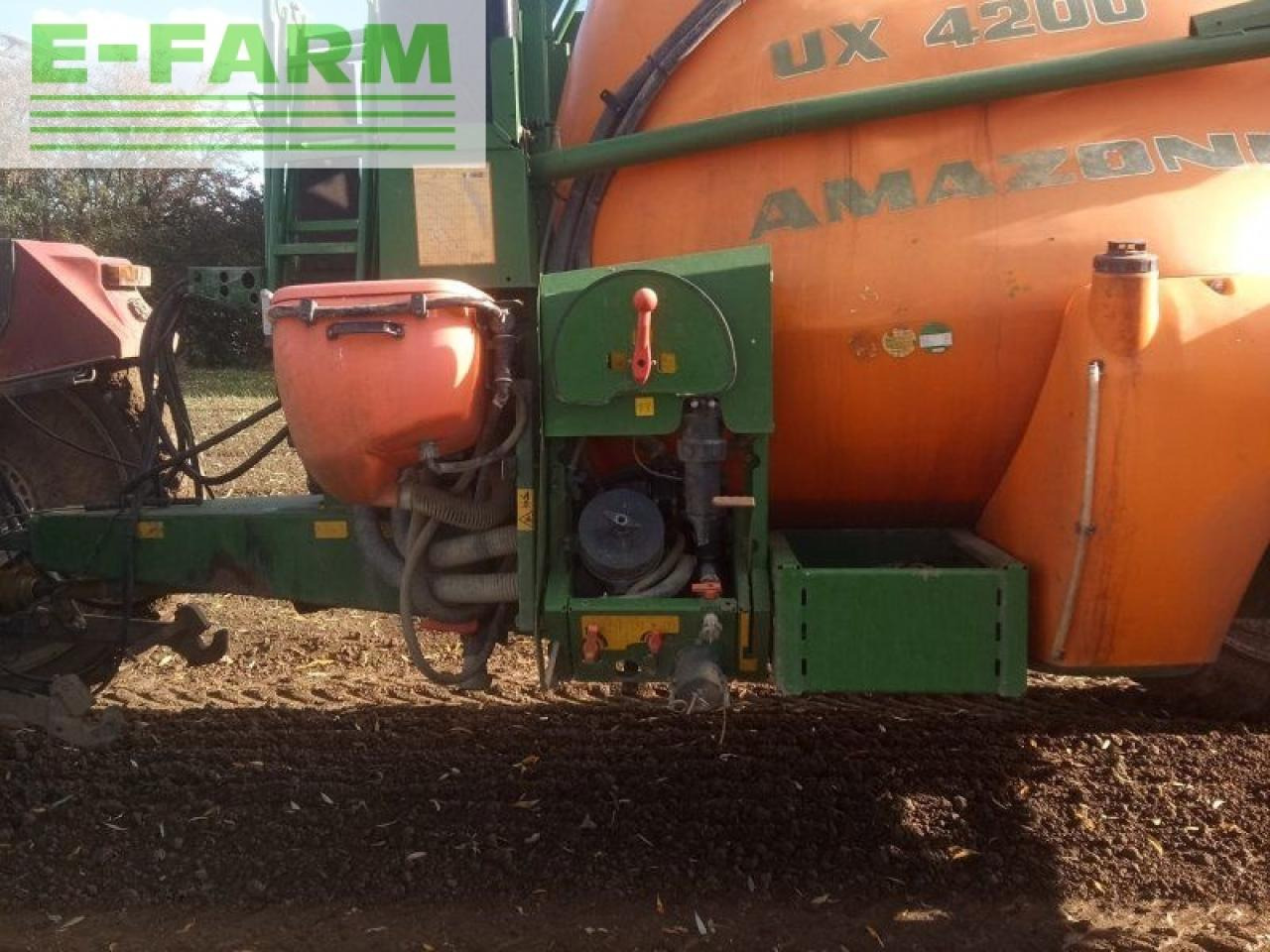 Amazone ux 4200 - Anhängespritze: das Bild 5 Amazone ux 4200 - Anhängespritze: das Bild 5