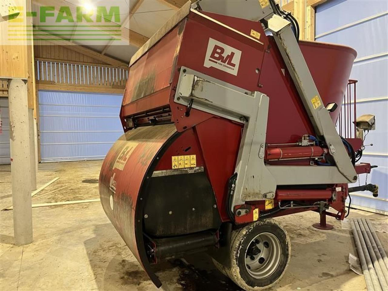 BVL - van Lengerich futtermischwagen v mix fill plus 8-1s ls - Fütterungstechnik: das Bild 3 BVL - van Lengerich futtermischwagen v mix fill plus 8-1s ls - Fütterungstechnik: das Bild 3