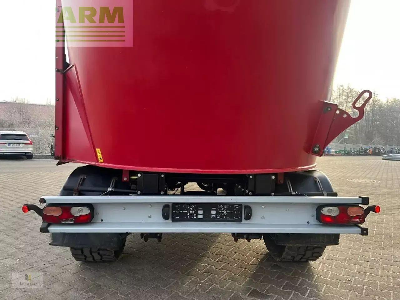BVL - van Lengerich v-mix drive maximus plus 15 1s - Fütterungstechnik: das Bild 5 BVL - van Lengerich v-mix drive maximus plus 15 1s - Fütterungstechnik: das Bild 5