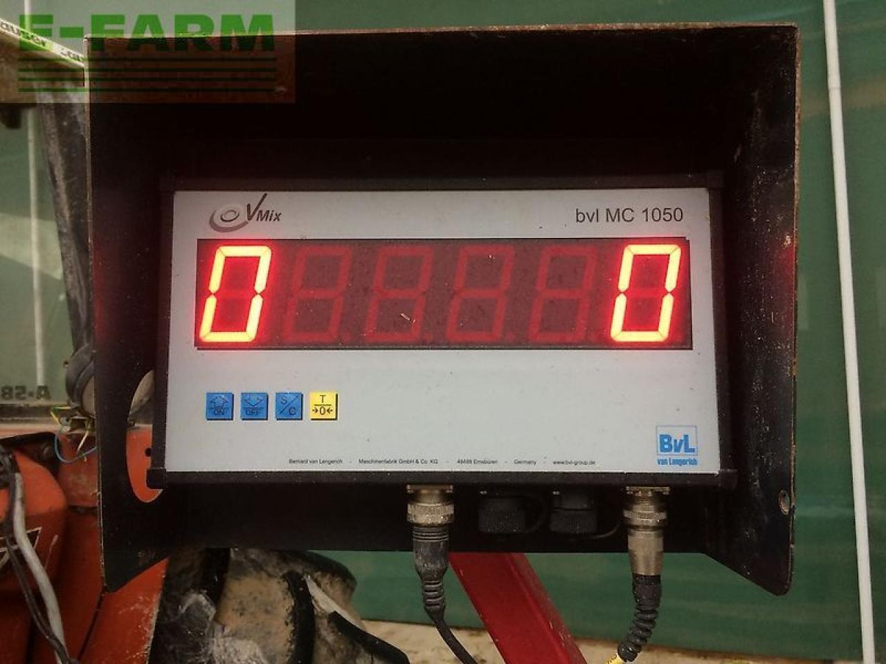 BVL - van Lengerich v-mix fill plus 10 ls - Fütterungstechnik: das Bild 3 BVL - van Lengerich v-mix fill plus 10 ls - Fütterungstechnik: das Bild 3