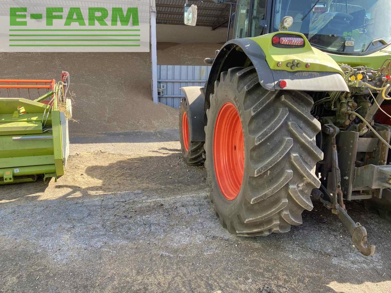 CLAAS ARION 550 CMATIC CMATIC - Traktor: das Bild 4 CLAAS ARION 550 CMATIC CMATIC - Traktor: das Bild 4