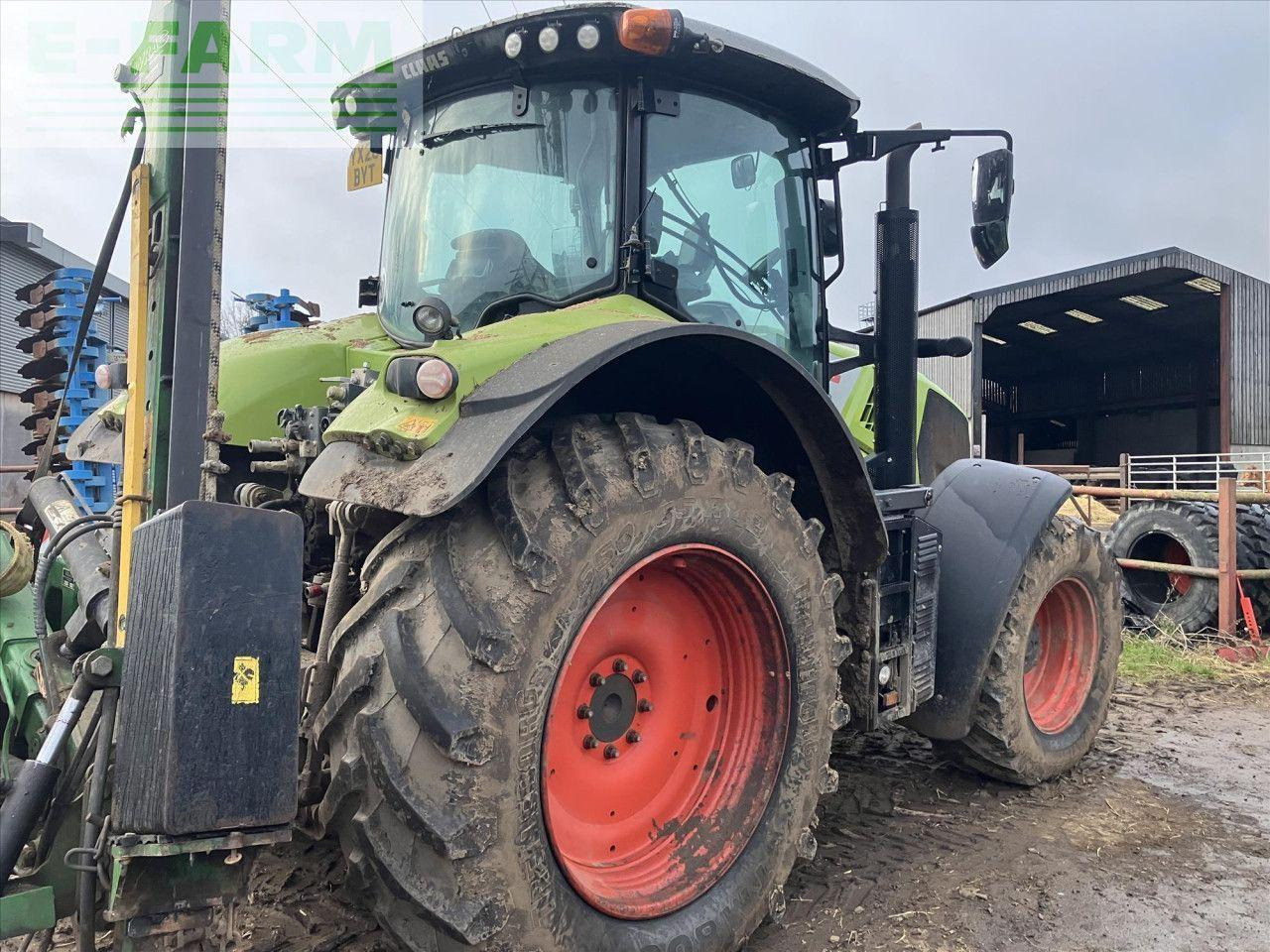 CLAAS AXION 830 - Traktor: das Bild 2 CLAAS AXION 830 - Traktor: das Bild 2
